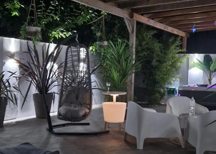 Villa Jacuzzi Deluxe Skala Sotiros