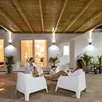 Jacuzzi Deluxe Skala Sotiros