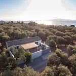 Jacuzzi Deluxe * Skala Sotiros