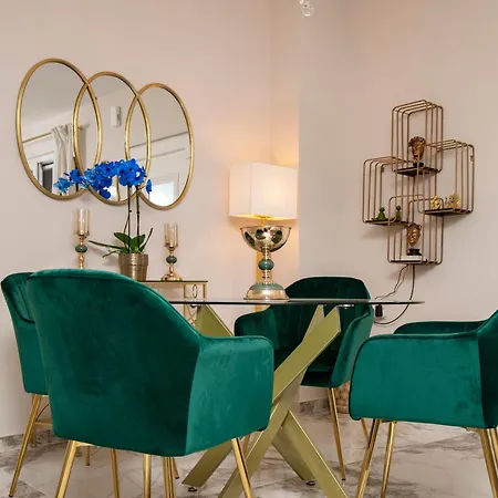 Jacuzzi Deluxe * スカラ・ソティロス